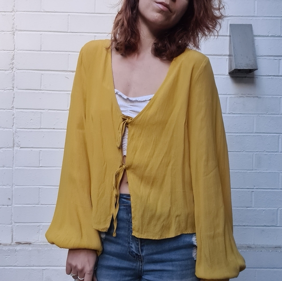 Glassons tie front mustard top size 10 - Picture 5 of 13